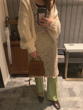 「ニットカーディガン」｜「アイテム（チュニック）」を使った、aさん（レディース・155cm）の春コーディネート