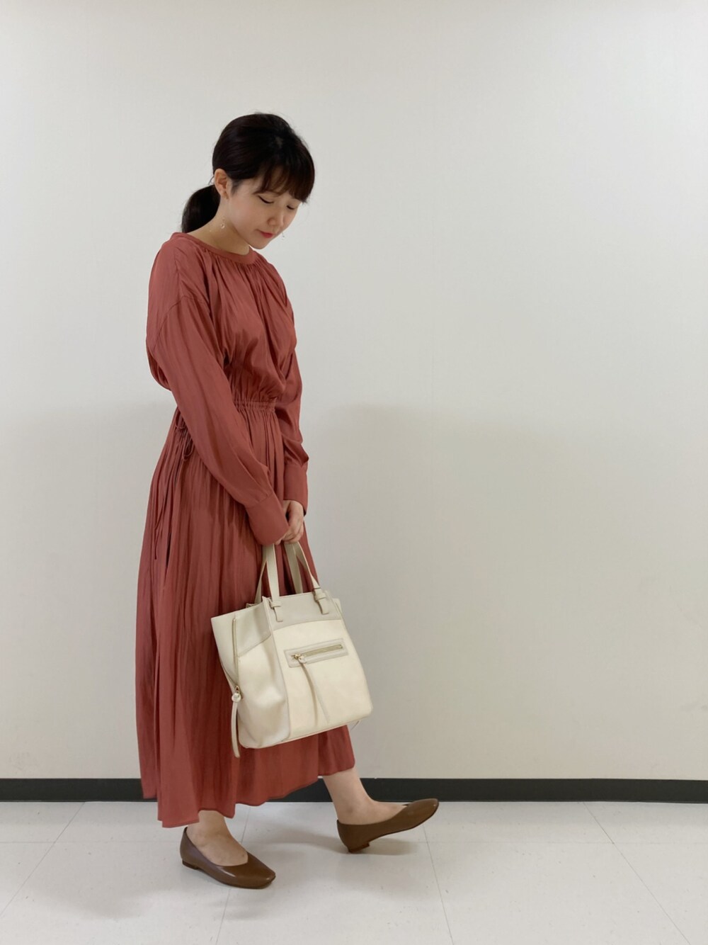 【新品タグ付き】アーバンリサーチロッソ　前後2WAYドロストロングワンピース 新品タグ付き】アーバンリサーチロッソ 前後2WAYドロストロング