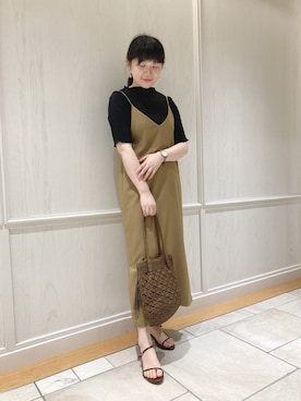 「RODE SKO（ロデスコ）のMARIA タッセルペーパーショルダー（ショルダーバッグ）」を使った、komiさん（レディース・162cm）の春コーディネート