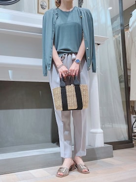 TIARA STAFFさん（レディース・157cm）の春コーディネート