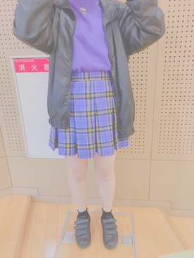 「WC（ダブル シー）のアイテム（スウェット）」を使った、赤崎 莿苑さん（レディース・158cm）の秋コーディネート