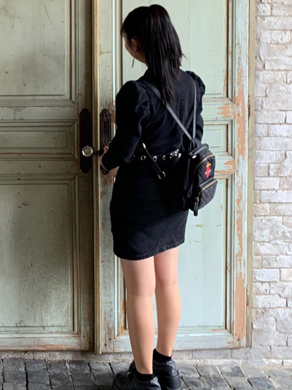「おしゃれさんと繋がりたい」｜「Bershkaのアイテム（ワンピース/ドレス、ブラック系）」を使った、pipipinokoooooさん（レディース・164cm）の春コーディネートの1枚目の写真