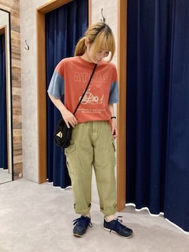 「CUBE SUGAR（キューブシュガー）のアイテム（パンツ）」を使った、SHOP STAFFさん（レディース・160cm）の春コーディネート