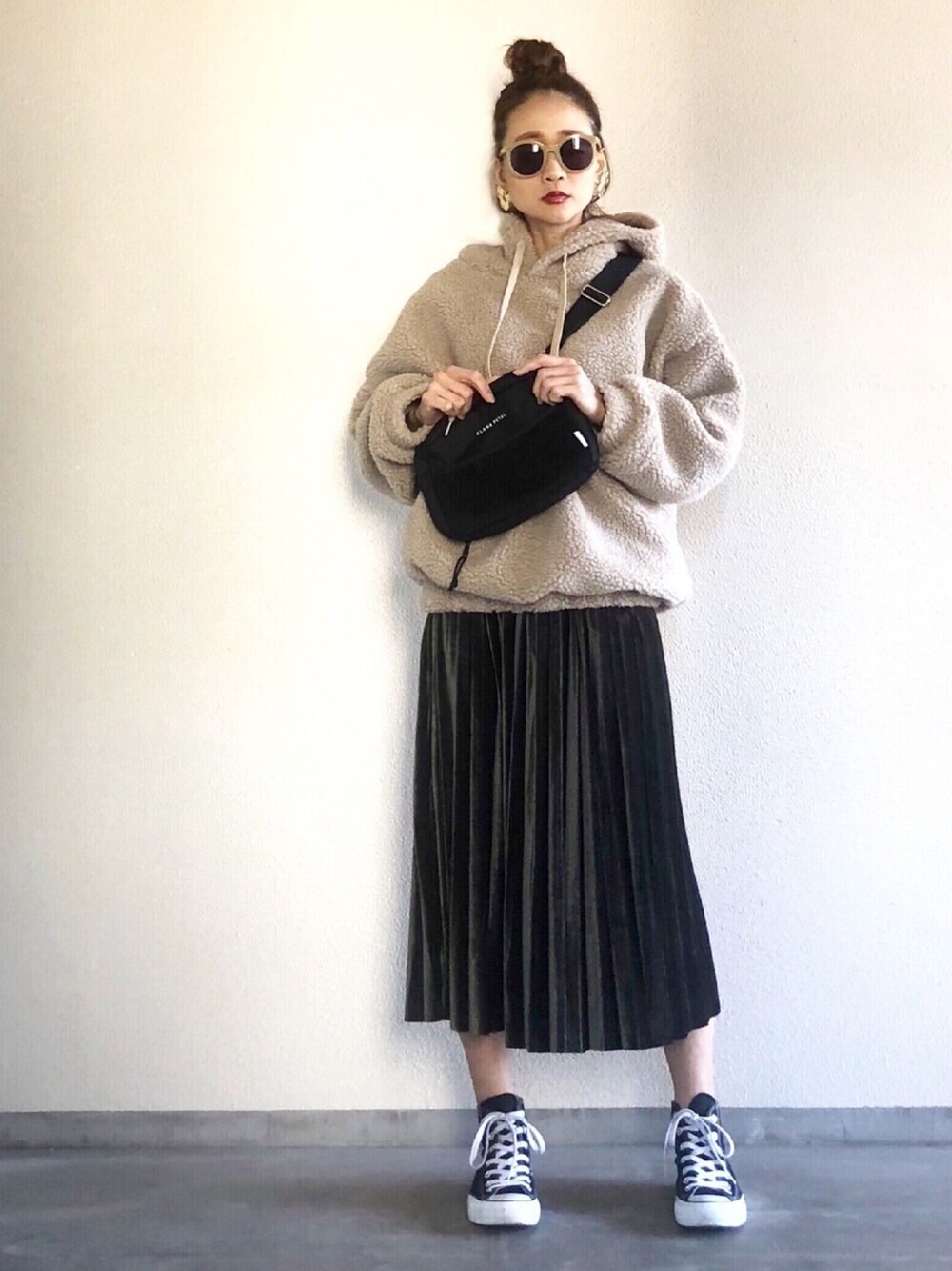 Yukie♡iさんの「ウエストゴムベロアプリーツスカート（DHOLIC）」を使ったコーディネート
