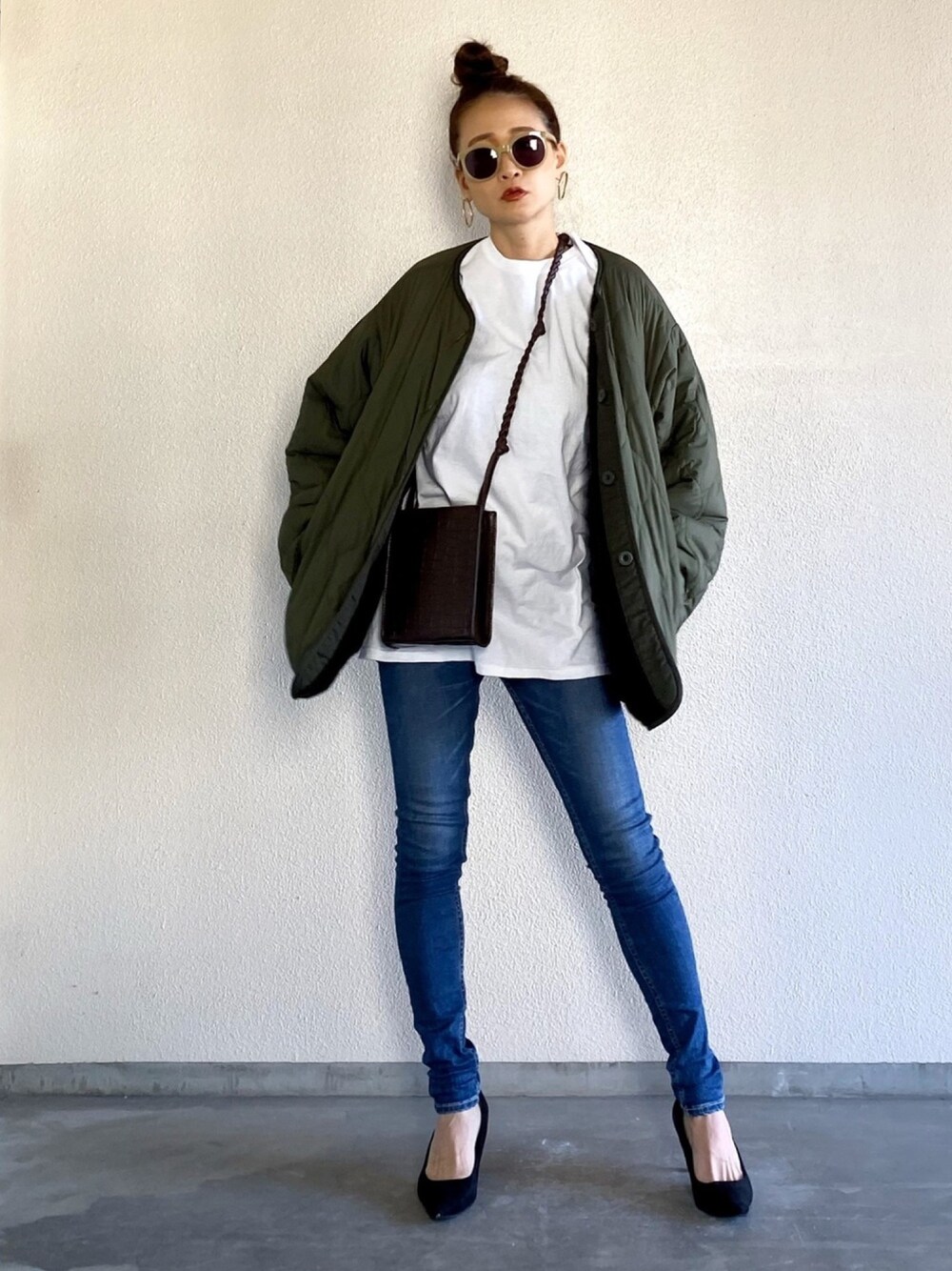 「大人カジュアル、オーバーサイズ、キルティングジャケット、デニムパンツ、シンプル、ootd、outfit」｜「CLANEのREVERSIBLE MILITARY BOA JACKET（その他アウター、グリーン系）」を使った、Yukieさん（レディース・166cm）の春コーディネートの1枚目の写真