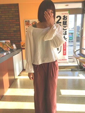 「hot」｜Yoshibaさん（レディース・163cm・10代）の春コーディネート