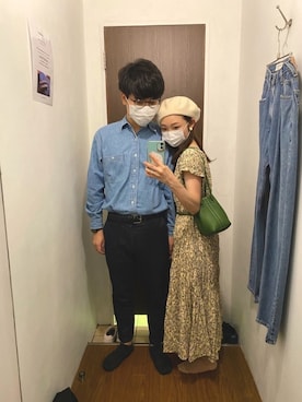 「SUNNY SIDE UP（サニーサイドアップ）のアイテム（シャツ/ブラウス、ブルー系）」を使った、Kisa🌿さん（レディース・155cm）の秋コーディネート