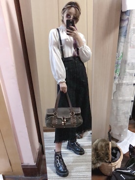 「VINTAGE（ヴィンテージ）のアイテム（ヘアバンド）」を使った、煎饺二爪さん（レディース・171cm）の春コーディネート