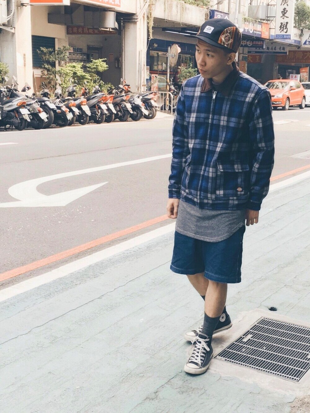 「ootd、daily look、menswear、mens fashion、mensfashion、menstyle、Dickies、converse、Taiwan、streetfashion」｜「Dickiesのアイテム（ジャケット/アウター、ブルー系）」を使った、mr__corn_さん（メンズ・173cm）の春コーディネートの1枚目の写真