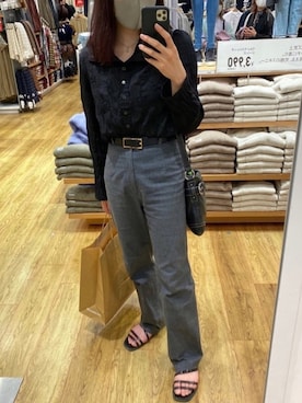 「WHO'S WHO gallery（フーズフーギャラリー）の2WAYアンクレットPVCサンダル（サンダル、ブラック系）」を使った、おみずさん（レディース・156cm）の秋コーディネート