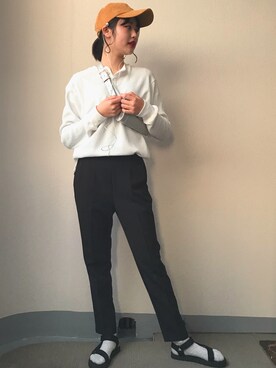 「アイテム（ボディバッグ/ウエストポーチ、シルバー系）」を使った、ま る み ゆ ☺︎さん（レディース・168cm）の春コーディネート