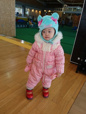 「EARTHMAGIC（アースマジック）のアイテム（帽子）」を使った、理恵さん（レディース・172cm）の冬コーディネート