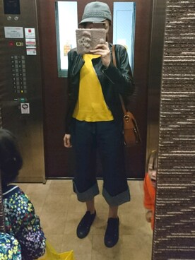 「ベルイエロー」｜「アイテム（ライダースジャケット）」を使った、理恵さん（レディース・172cm）の春コーディネート