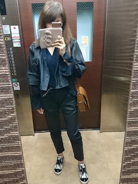 「寒い」｜「アイテム（デニムジャケット）」を使った、理恵さん（レディース・172cm）の春コーディネート