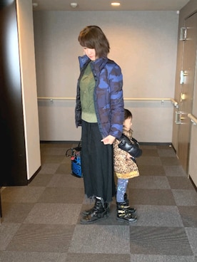 「COACH」｜「アイテム（ダウンジャケット/コート）」を使った、理恵さん（レディース・172cm）の冬コーディネート