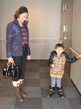 「LouisVuitton」｜「アイテム（ダウンジャケット/コート）」を使った、理恵さん（レディース・172cm）の冬コーディネート
