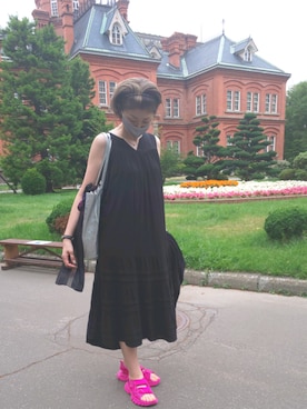 「BALENCIAGA」｜「アイテム（ワンピース/ドレス）」を使った、理恵さん（レディース・172cm）の夏コーディネート