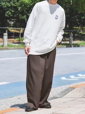 「Adoon plain（アドーンプレーン）の【Adoon plain】knight×Adoon plain コラボアソートロンＴ（Tシャツ/カットソー）」を使った、Adoon plainさん（メンズ・171cm）の夏コーディネート