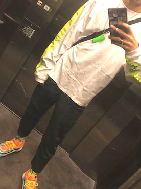 「FLAGSTUFF（フラグスタフ）のアイテム（レッグウェア）」を使った、CHIARIさん（メンズ・178cm）の春コーディネート
