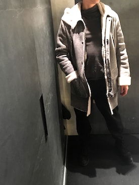 「アイテム（ムートンコート、グレー系）」を使った、yk@さん（メンズ・178cm）の秋コーディネート