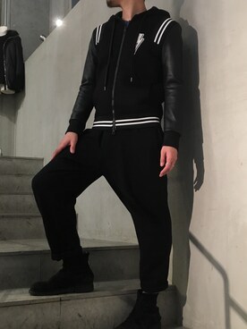 「NEIL BARRETT（ニールバレット）のアイテム（トップス）」を使った、yk@さん（メンズ・178cm）の冬コーディネート