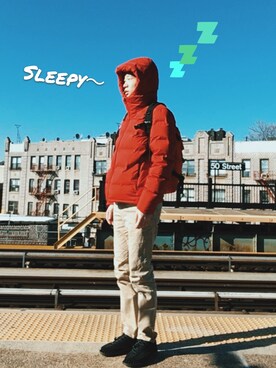 「red」｜「アイテム（ダウンジャケット/コート）」を使った、Taichiさん（メンズ・180cm）の冬コーディネート
