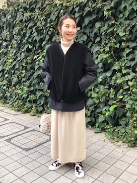 「MOHI（モヒ）のアイテム（スリッポン）」を使った、上中（kaminaka）さん（レディース・158cm）の秋コーディネート