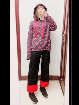 「PULL&BEAR（プルアンドベア）のアイテム（パーカー）」を使った、ミナミさん（レディース・155cm）の冬コーディネート
