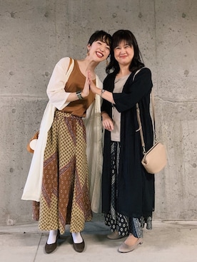 「アイテム（ショルダーバッグ、イエロー系）」を使った、よここさん（レディース・168cm）の秋コーディネート