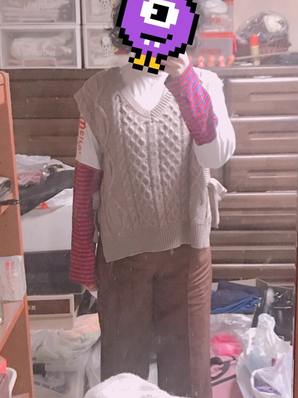 「パンツスタイル」｜「PAGEBOYのピンタックワイドスラックス（スラックス、ブラウン系）」を使った、ずみさん（レディース・163cm）の春コーディネートの1枚目の写真
