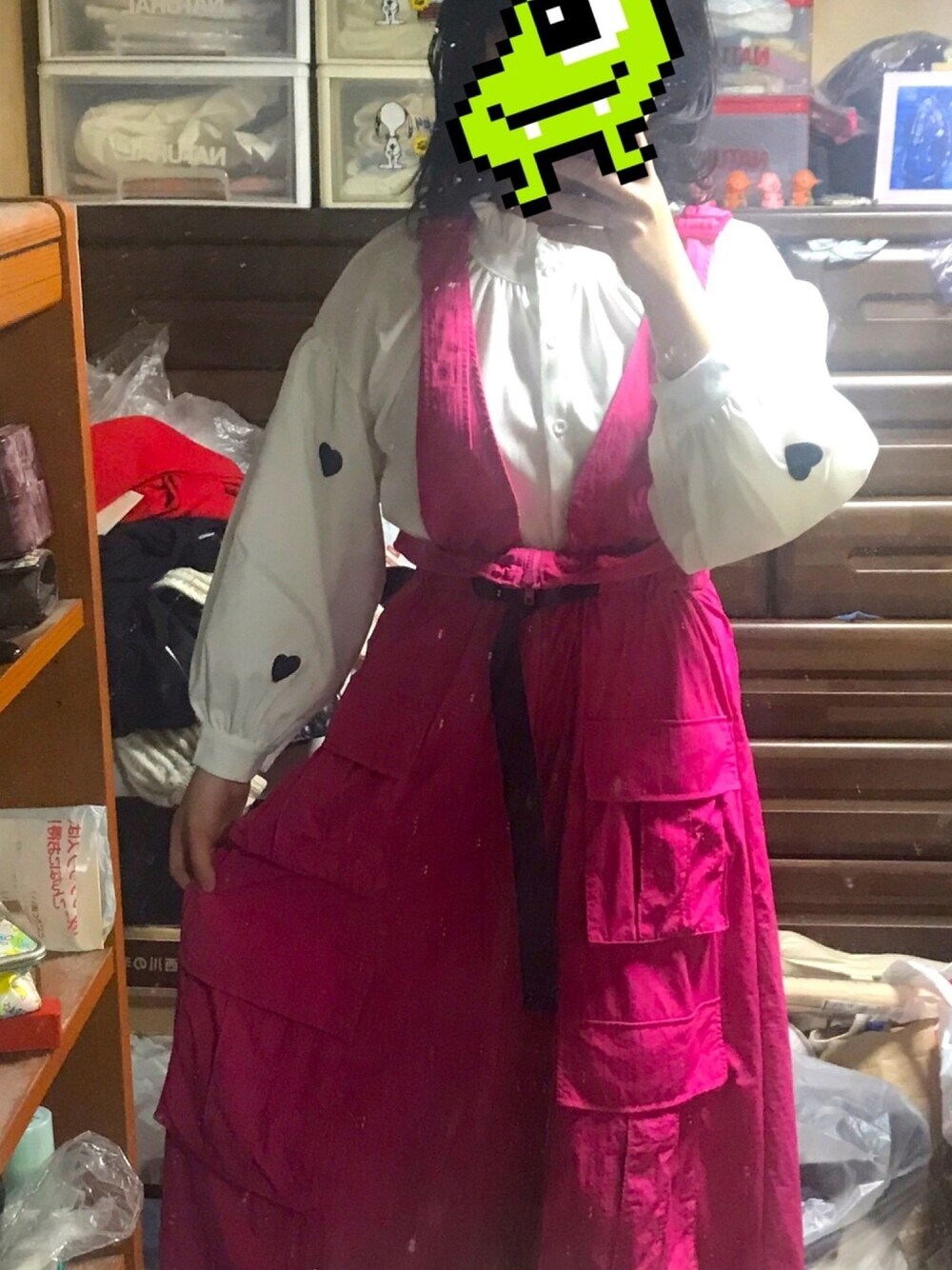 「スカート」｜「Candy StripperのCARGO JUMPER スカート（ジャンパースカート、ピンク系）」を使った、ずみさん（レディース・163cm）の秋コーディネートの1枚目の写真