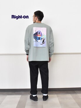 「Right-on（ライトオン）のアイテム（チノパンツ）」を使った、ヒゲ太朗さん（メンズ・172cm）の秋コーディネート