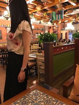 「Hollister（ホリスター）のアイテム（その他トップス、その他）」を使った、MISS   LINGさん（レディース）の春コーディネート