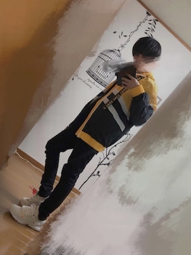 「ZARA（ザラ）のアイテム（ナイロンジャケット）」を使った、りょーさん。さん（メンズ・166cm）の春コーディネート
