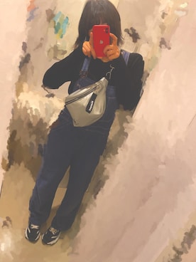 「アイテム（ボディバッグ/ウエストポーチ、シルバー系）」を使った、ちささん（レディース・168cm）の秋コーディネート