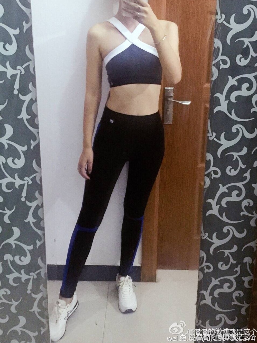 「sport」｜「NEW BALANCEのアイテム（スニーカー、ホワイト系）」を使った、潜❤️潜さん（レディース・168cm）の秋コーディネートの1枚目の写真