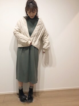 「抜き襟」｜「アイテム（ジャケット/アウター）」を使った、t3lt-tadtさん（レディース・160cm）の秋コーディネート