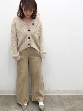 「アイテム（パンプス、グレー系）」を使った、t3lt-tadtさん（レディース・160cm）の冬コーディネート