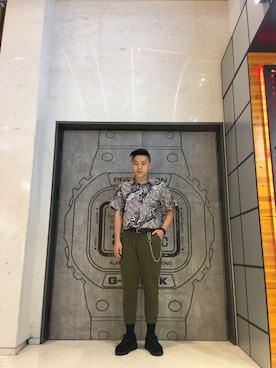 「initial（イニシャル）のアイテム（トップス）」を使った、Jon.9さん（メンズ・176cm）の夏コーディネート