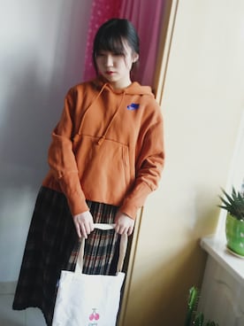 「通勤穿搭」｜「アイテム（パーカー）」を使った、lianxi5885さん（レディース・165cm）の冬コーディネート