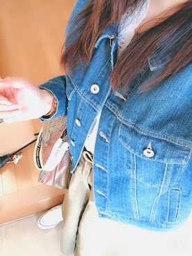 「スカラップ」｜「アイテム（アナログ腕時計）」を使った、miyumarさん（レディース・148cm）の春コーディネート