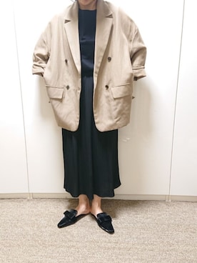 「ベージュ×ブラック」｜「アイテム（スリッポン）」を使った、みいさん（レディース・153cm）の春コーディネート