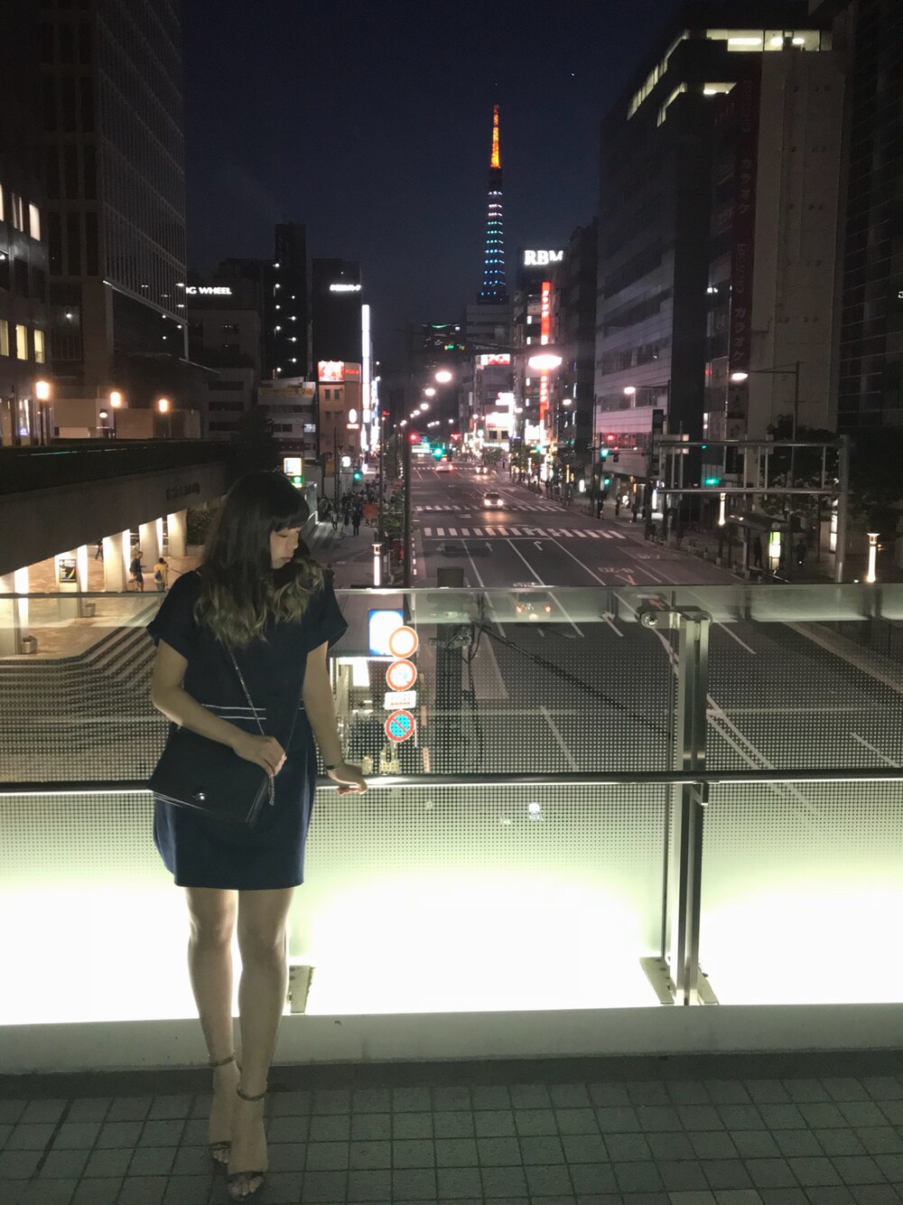 「浜松町、世界貿易センタービル、パイソン、ワンピース、シンプル、プチプラコーデ」｜「GUのアイテム（パンプス、ベージュ系）」を使った、cocoさん（レディース・158cm）の春コーディネートの1枚目の写真