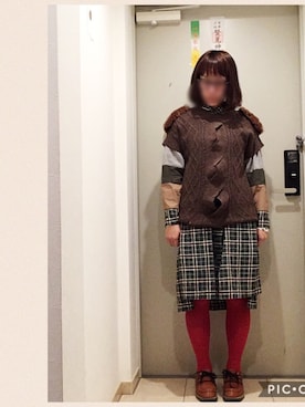 「赤タイツ」｜「アイテム（その他）」を使った、なちゲノムさん（レディース・156cm）の冬コーディネート