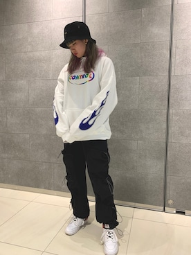 「LONELY/論理（ロンリー）のアイテム（帽子）」を使った、李宇さん（レディース・163cm）の冬コーディネート