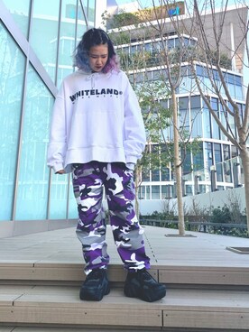 「SWEAR（スウェア）のアイテム」を使った、李宇さん（レディース・163cm）の冬コーディネート