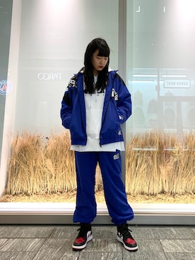 「BlackEyePatch（ブラックアイパッチ）のアイテム（ジャケット/アウター）」を使った、李宇さん（レディース・163cm）の秋コーディネート