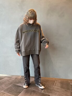 「WHITELAND（ホワイトランド）のアイテム（スウェット）」を使った、李宇さん（レディース・163cm）の冬コーディネート