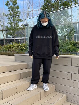 「WHITELAND（ホワイトランド）のWHITELAND/ホワイトランド/プリントパーカー（パーカー）」を使った、李宇さん（レディース・163cm）の春コーディネート
