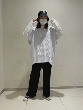 「DANKE SCHON（ダンケシェーン）のDankeSchon/ダンケシェーン/ケーブルニットベスト（ベスト）」を使った、李宇さん（レディース・163cm）の春コーディネート